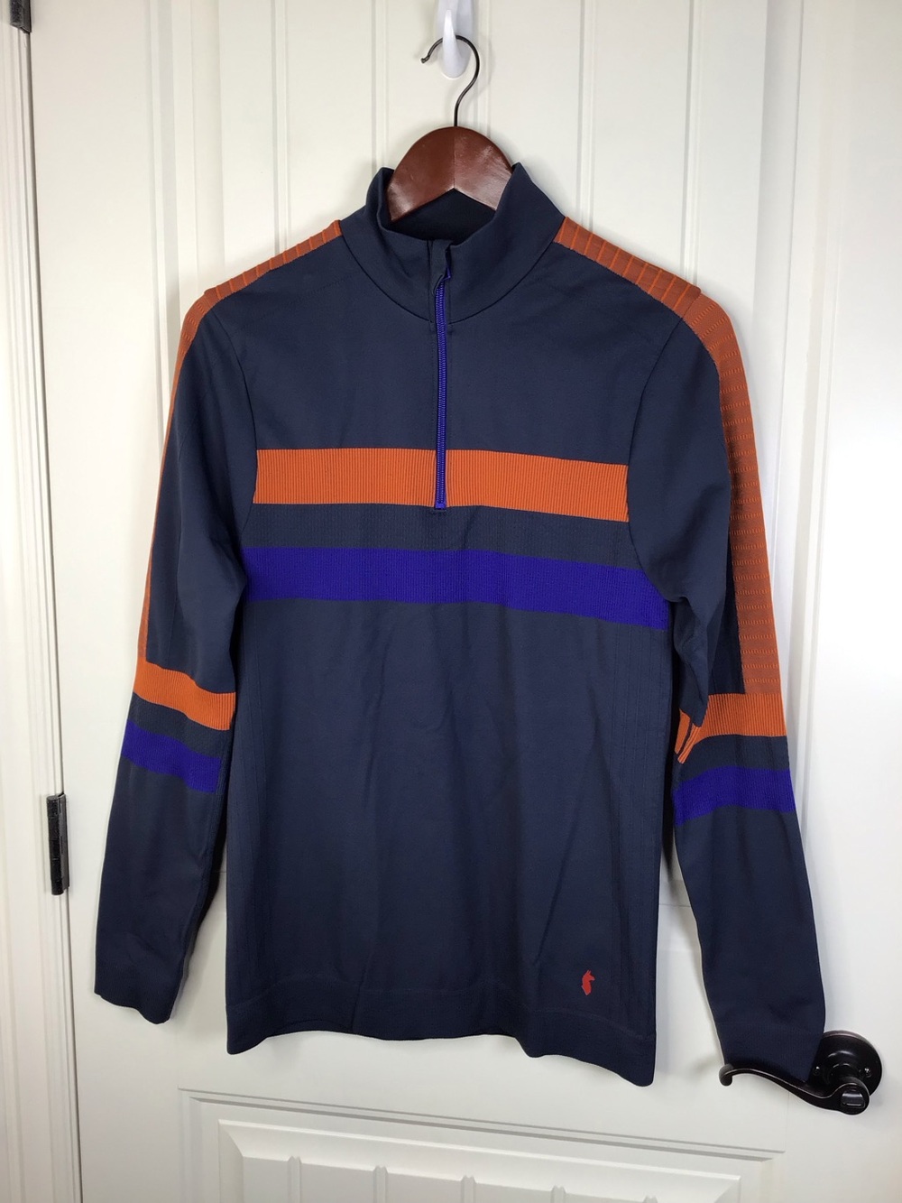 Cotopaxi Debajo Seamless Baselayer Quarter Zip in Ink Stripes Size Small. - Picture 2 of 6